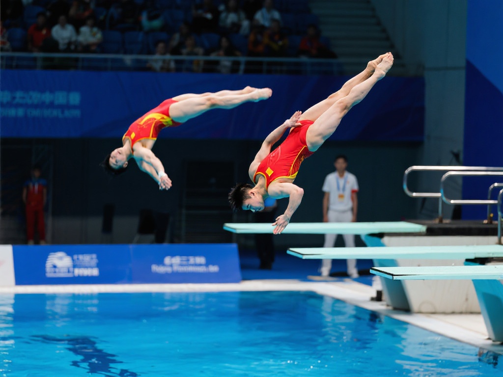 跳水世界杯巅峰对决：男子双人10米台终极之战
