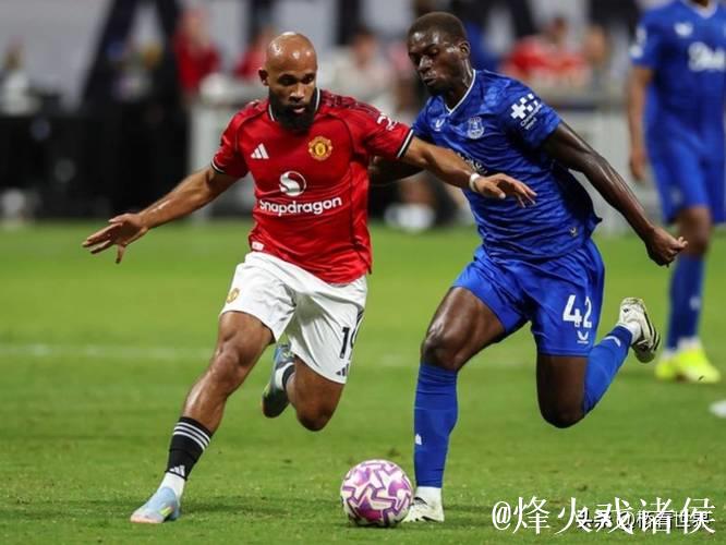 曼联备战樱桃战役:姆贝莫迎出场希望,马兹拉维存伤疑,阿莫林或重用新人 曼联备战樱桃战役:姆贝莫迎出场希望,马兹拉维存伤疑,阿莫林或重用新人