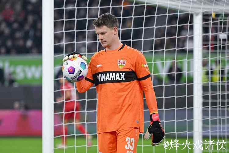 努贝尔今日出现一两次失误,但仍展现出色表现 努贝尔今日出现一两次失误,但仍展现出色表现